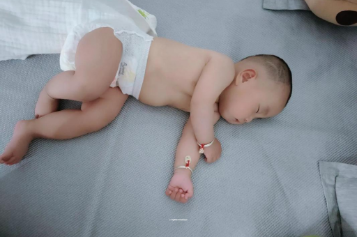 丹阳9个月宝宝可以吃盐吗